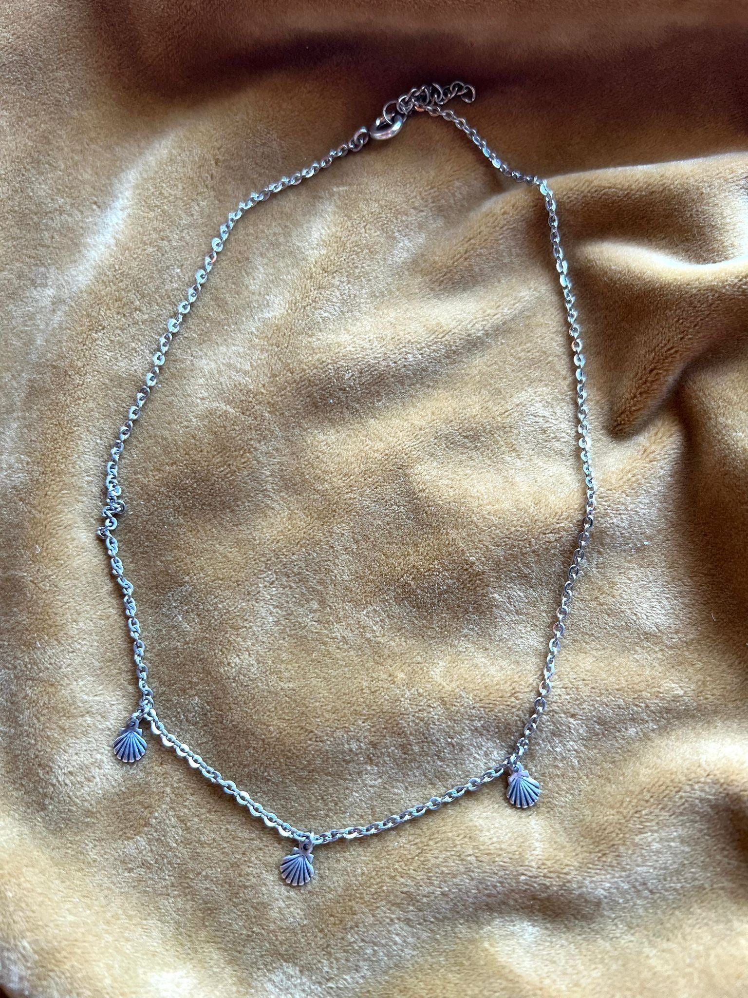 Collier fin mini coquillage Argent (im)parfait ❤️