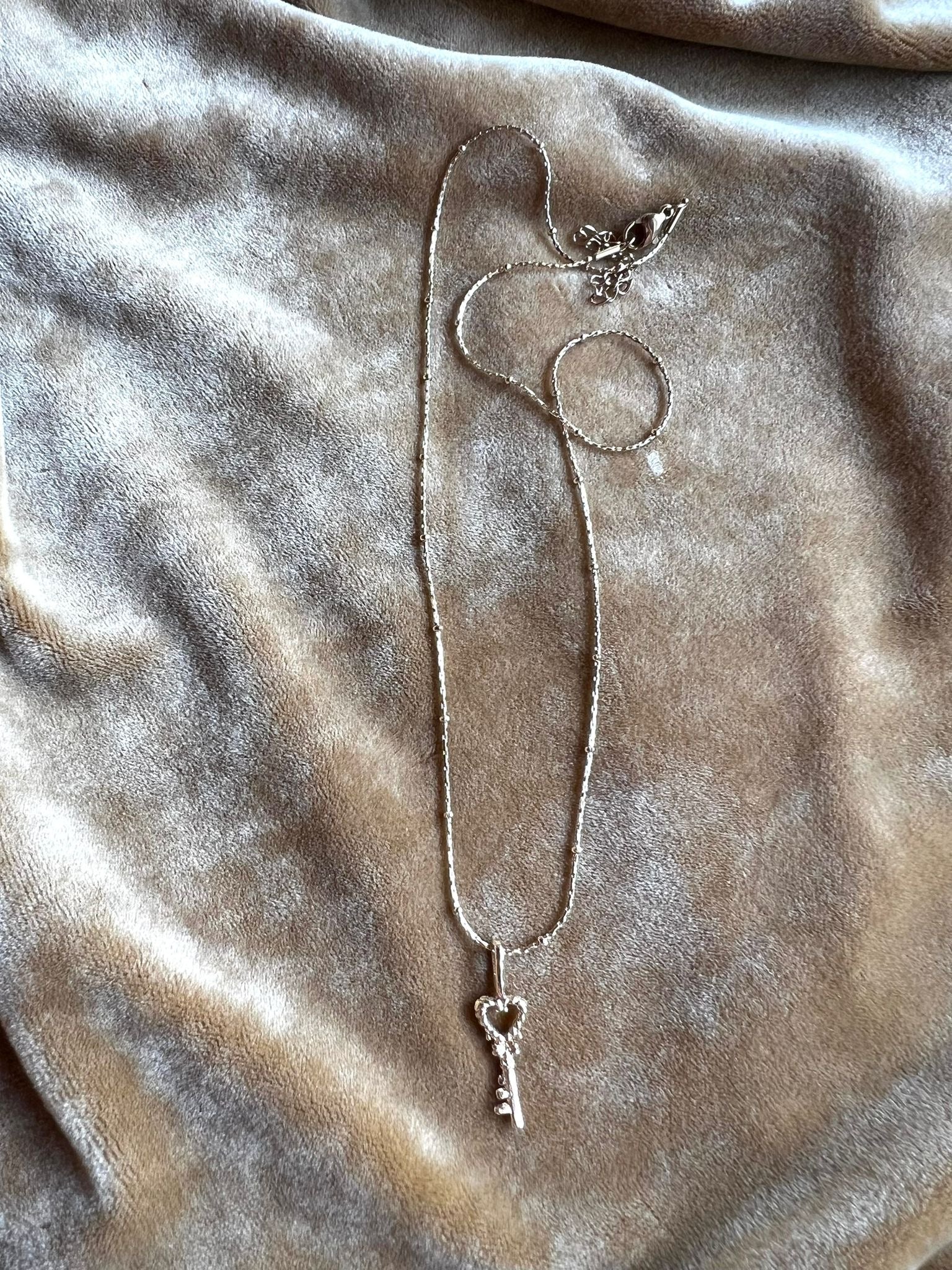 Collier clé coeur (im)parfait ❤️