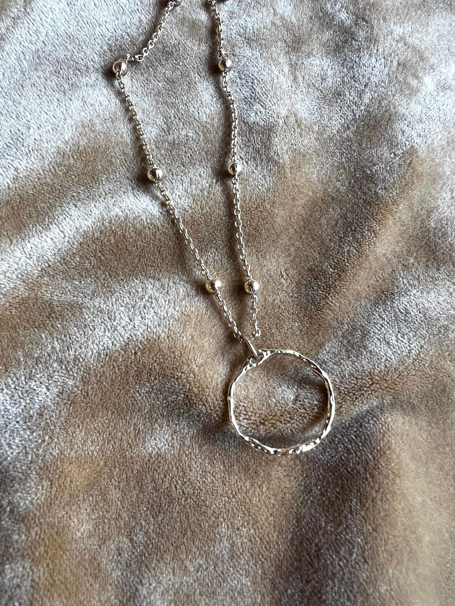 Collier mini rond (im)parfait ❤️