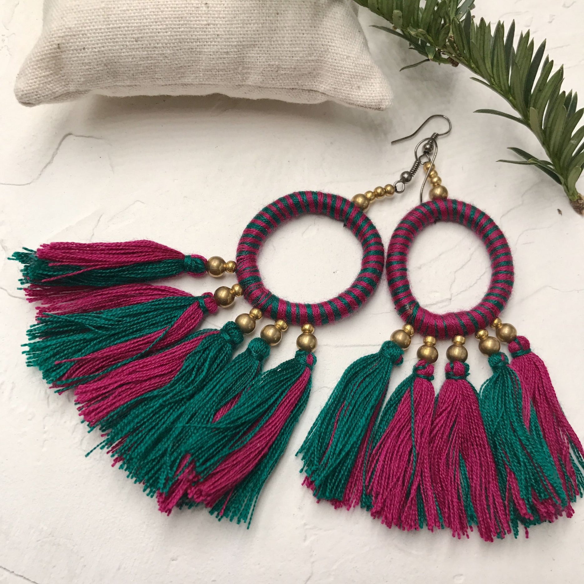 Boucles d'oreilles pompon et tissu (im)parfaite ❤️